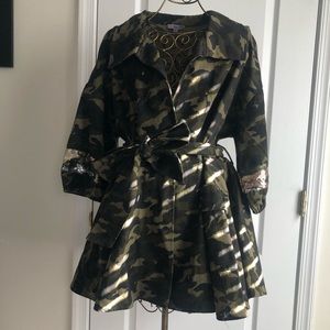 Camouflage peplum jacket. Come with belt, glitter detail on the back, puff sleev